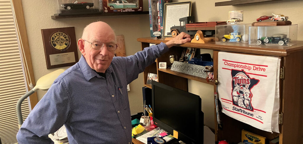 Lakeside Generations resident Larry Gunderson poses for a picture.